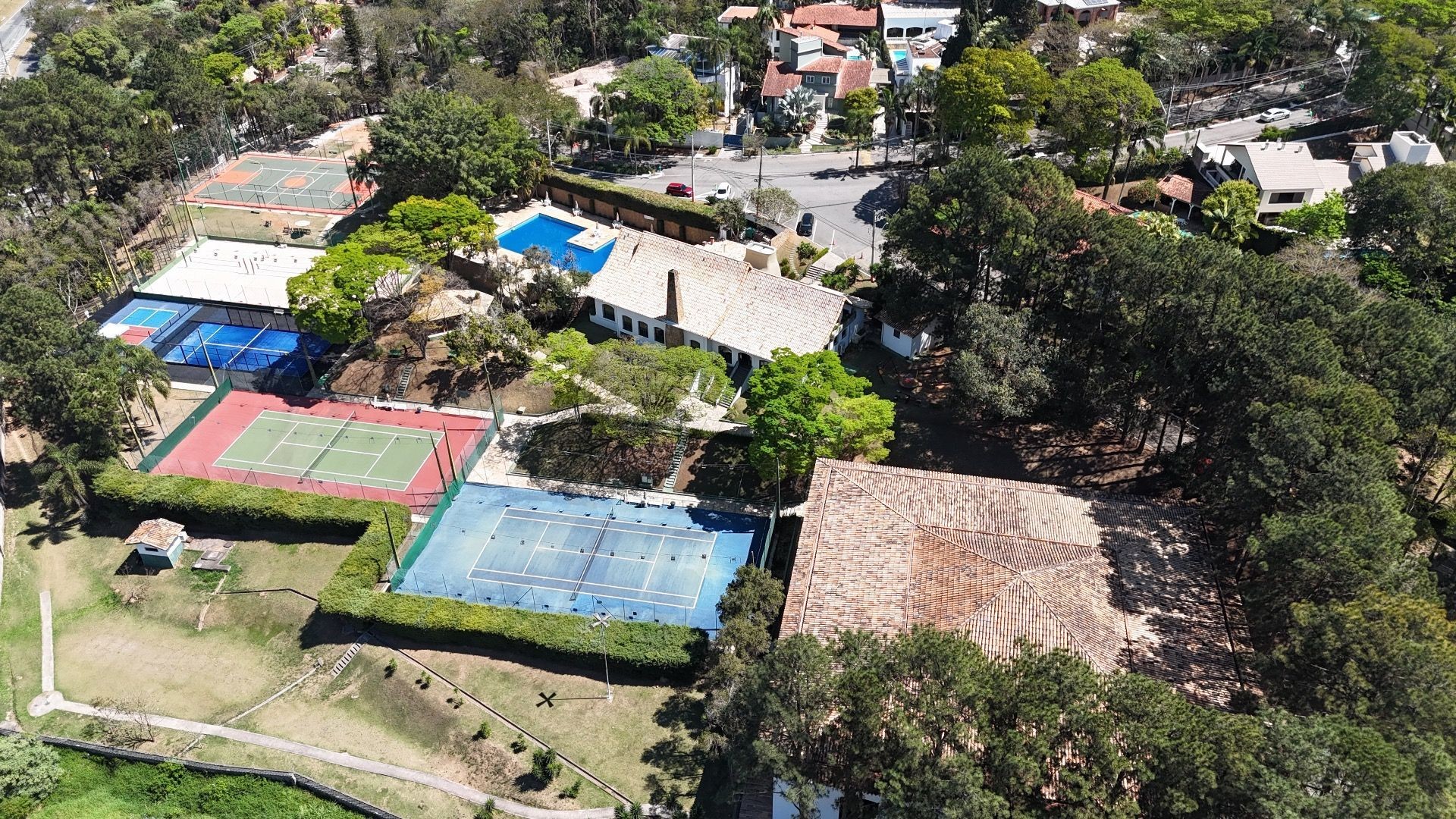IMÓVEIS À VENDA